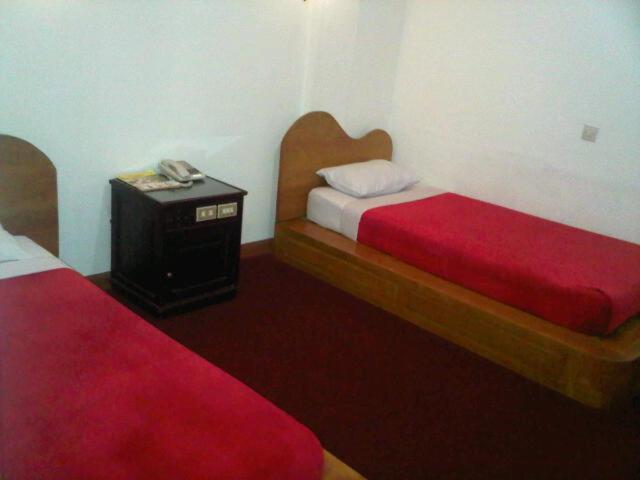 Ambun Suri Hotel Bukittinggi Quarto foto
